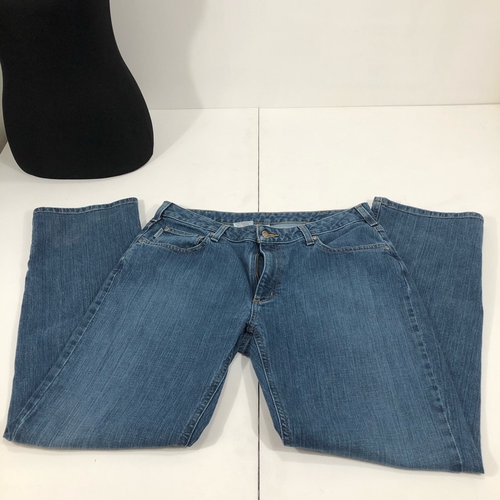 Women’s Carhartt blue jeans size 12 x 32